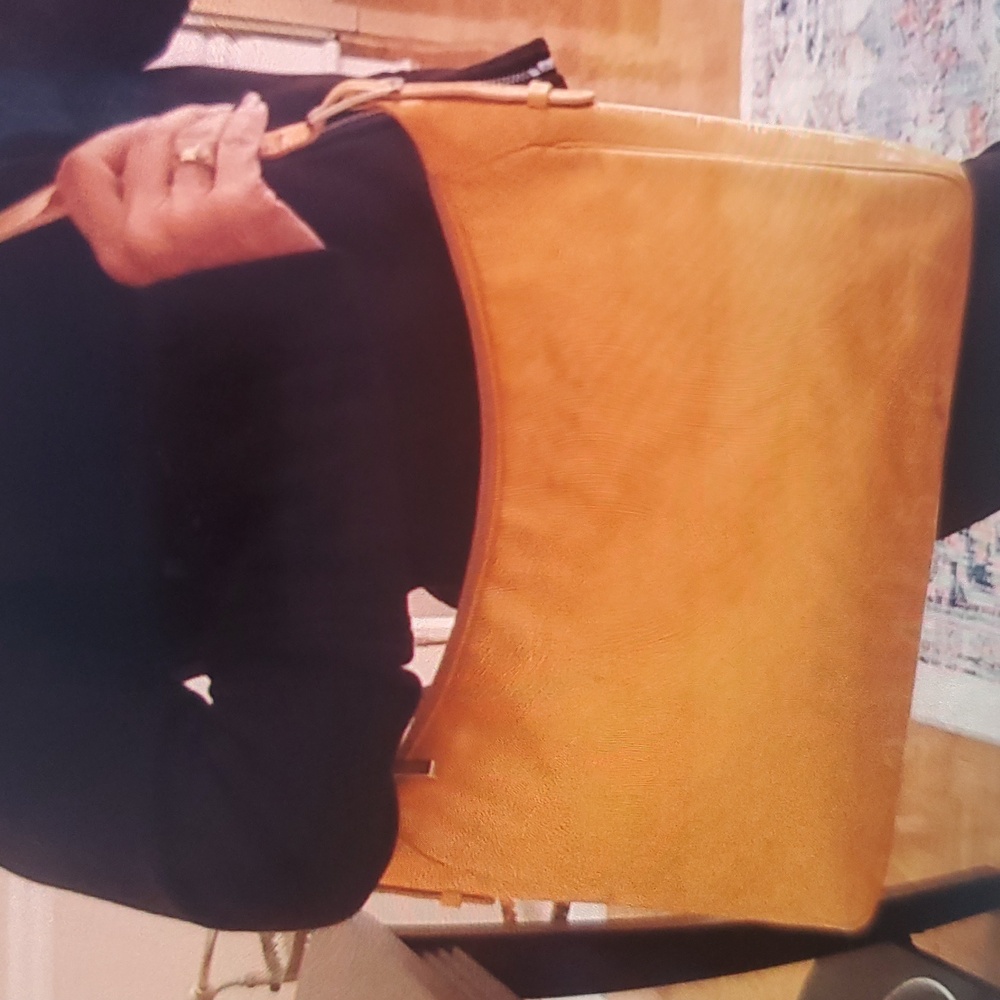 Vintage ESCADA Cantaloup Orange Patent Leather Shoulder Bag Purse